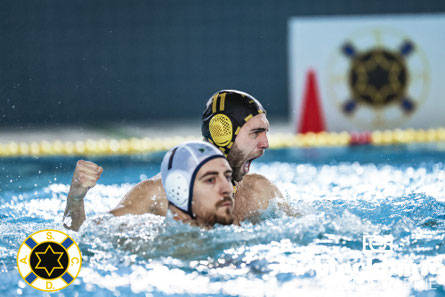 Unser Kapitän Robert Gergelyfi emotional - Foto: Florian Blackburn