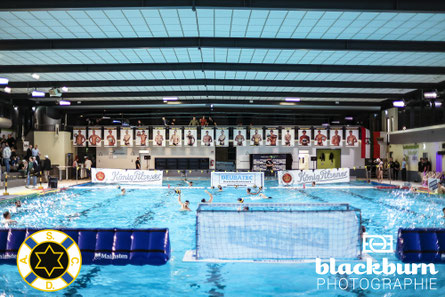 Unser Team während des Aufwärmens - Foto: Florian Blackburn