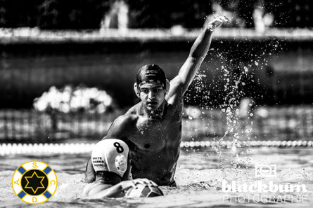 Navin Satter in der Verteidigung - Foto: Florian Blackburn