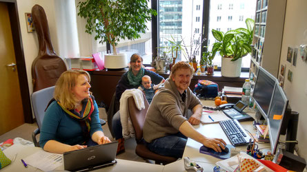  Michaela, Christine und Bernhard beim BR beim Aufnahmen Sichten und Stücke für die CD aussuchen.