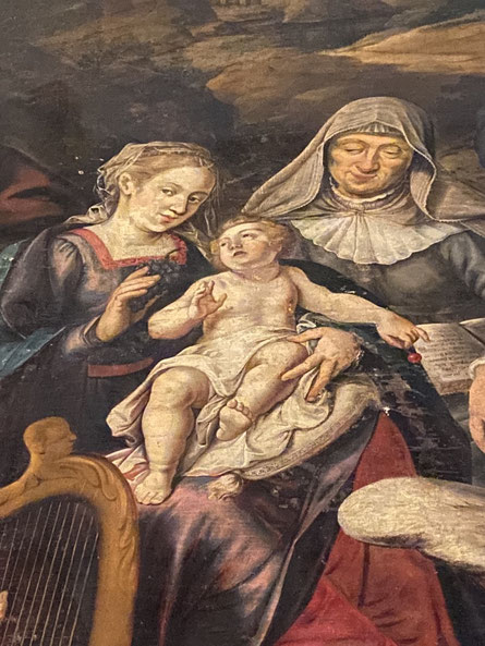 Maastricht Onze Lieve Vrouwebasiliek Zuidertransept - De trits in het schilderij 'De Heilige Familie'. ThP 230325.
