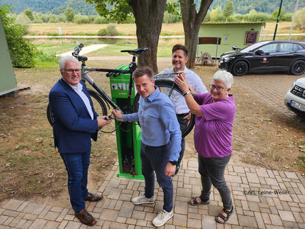 v.l. Ottmar von Holtz,  Philip Becker, Tino Wenkel und Gudrun Raßmann