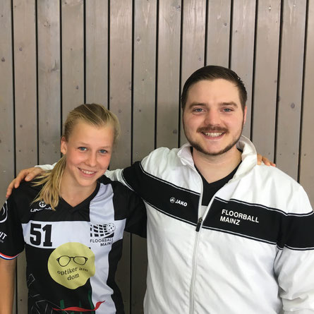 Bei Floorball Mainz spielen Jungs und Mädels in der gleichen Regionalligamannschaft