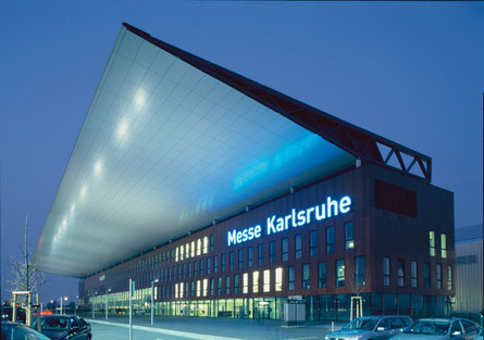 Frontansicht Messe Karlsruhe bei Rheinstetten, dm Arena