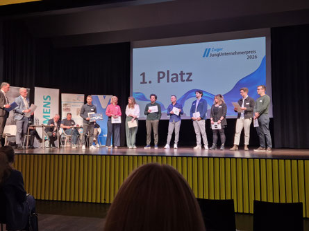 Die acht nominierten Jungunternehmen © Foto: Bellone Franchise Consulting GmbH