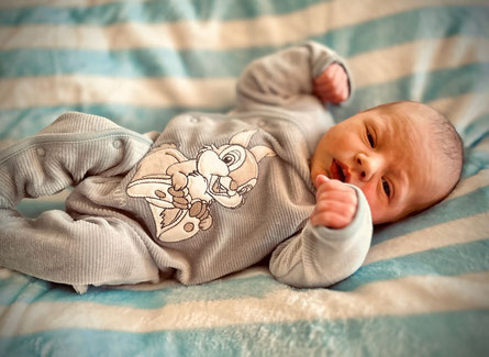 Neujahrsbaby Bennett Grasenick aus Möser. Foto: Helios Kliniken