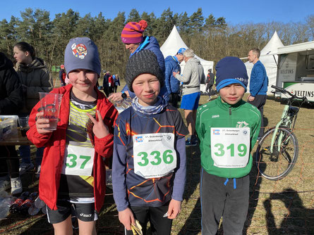 Die drei schnellsten Jungs auf der 1000-Meter-Strecke. Foto: Falk Heidel/Alpha-Report