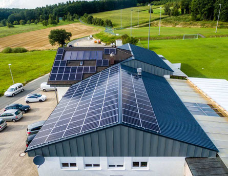 Dach PV-Anlage ©iKratos