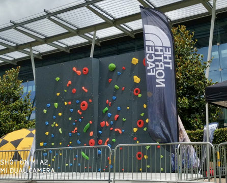 ALLESTIMENTO PER AGENZIA EVENTI