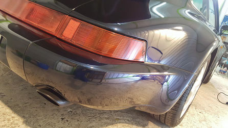 ９６４ターボ ミッドナイトブルーの磨き完成 リアフェンダーの光沢が新車の様