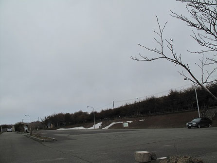 9:05  随分山を登ったところにあるキャンプ場だ。