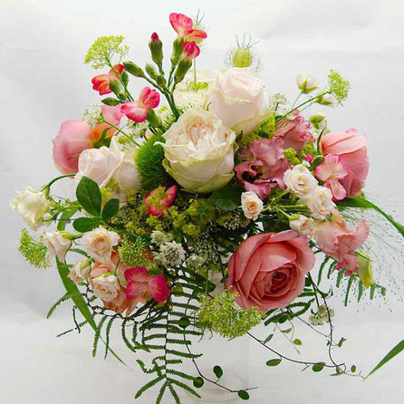 Brautstrauß mit Rosen in Wien bestellen
