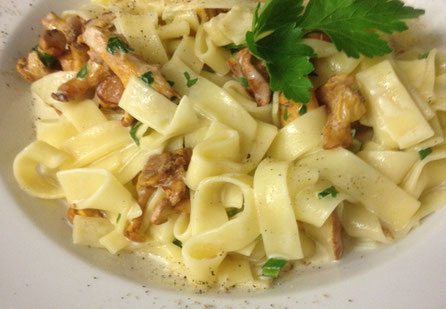 Sommerliche Pasta mit Pfifferlingen in der Brasserie Rendezvous Hannover