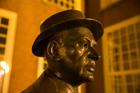 Standbeeld Louis Couperus, Lange Voorhout, Den Haag