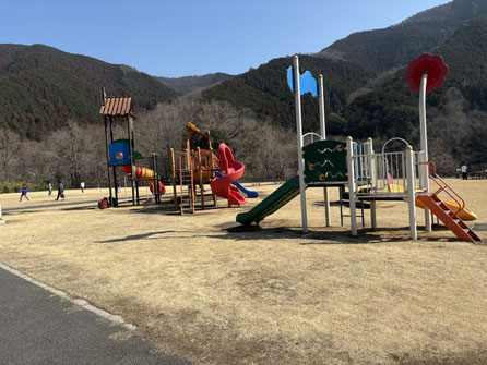 梅田台緑地公園の遊具