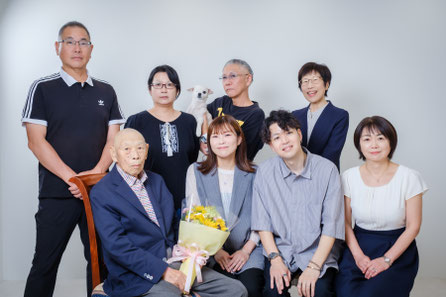 岐阜・各務原のフォトスタジオひでんちの還暦祝い撮影 関市や美濃加茂からの家族写真撮影承ります