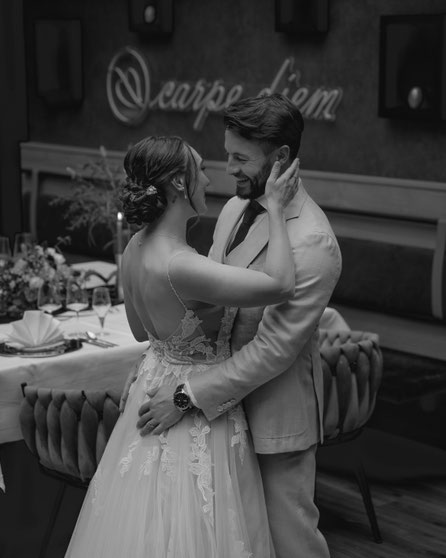 Hier geht es zu den Hochzeit Bildern