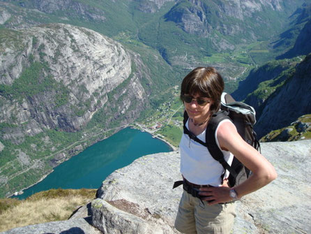 Blick vom Preikestolen auf Lysebotn