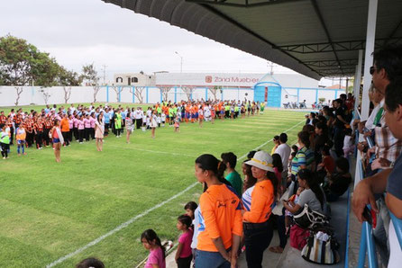 Ceremonia inaugural de la olimpíada 2013 de los empleados municipales del Cantón Manta, Provincia de Manabí, Ecuador.