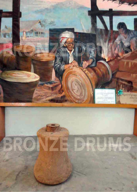 Fig. 1. Making the last drums near Loikaw (Khayah Provincial Museum)