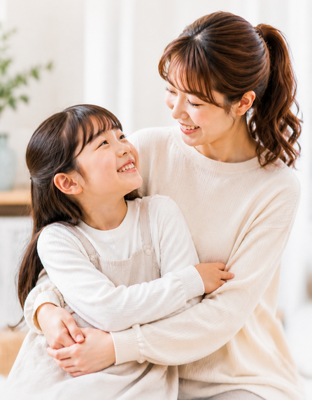 頭痛が落ち着き笑顔を取り戻したお子様のイメージ