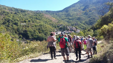 Rando Plaisir le 20 octobre 2017 à Nyer vers le hameau d'En suivie d'un repas au château