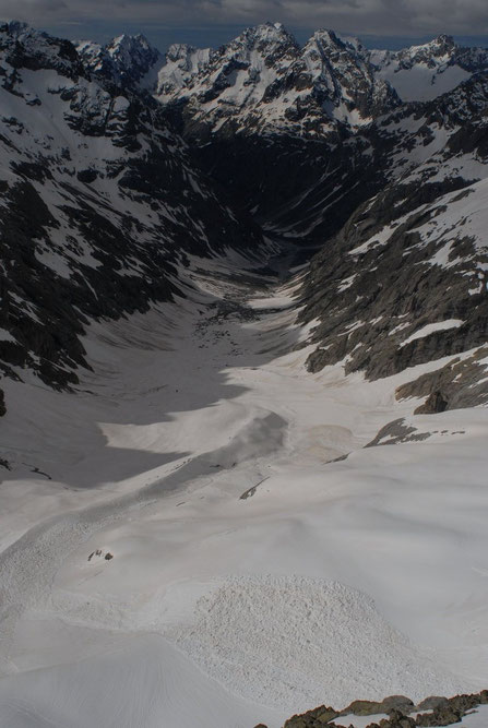 Le vallon des Etançons enneigé jusqu'au Chatelleret (ce matin))