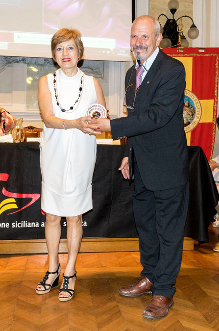 PREMIO alla MIGLIORE RECITAZIONE assegnato a Graziella Lo Vano 