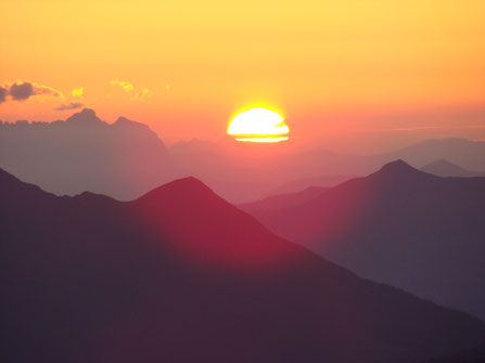 Foto Weitblick bei Sonnenaufgang