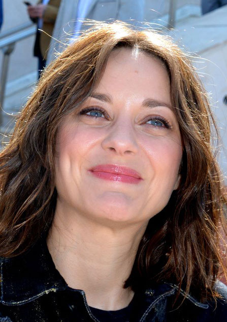 Le temps des vacances pour Marion Cotillard qui a retrouvé le Cap-Ferret