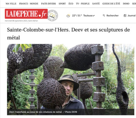 Sainte-Colombe-sur-l'Hers. Deev et ses sculptures de métal fil de fer abstraites