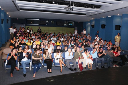 Espectadores del Festival de Cortometrajes Manabí Profundo realizado en el MACC Cine de Manta, Ecuador.