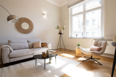Home Staging Pizzuto Immobilien Optimieren und Aufwerten für den Verkauf. Hochwertig Stilvoller und sanierter Altbau in Krefeld in NRW. Und Professioneller Immobilienfotografie