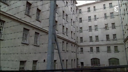 Prison où sont incarcérés Zach et Brandtner (S4 épisode 13, "Mission dangereuse")