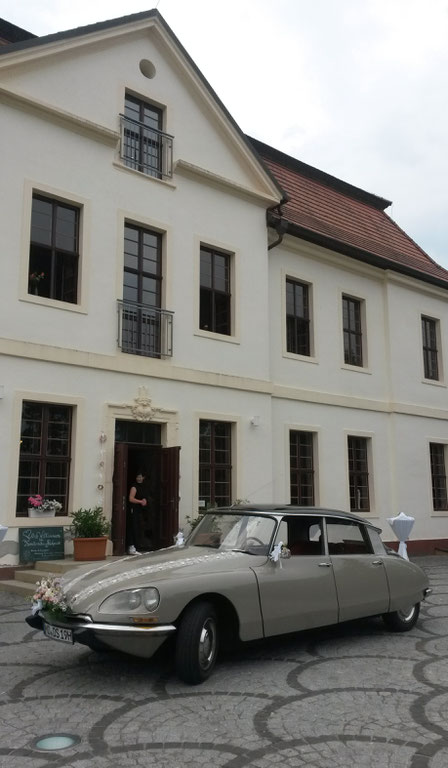 Oldtimer Citroen Ds 19 Mieten Oldtimer Hochzeit Mieten Webseite