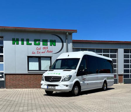Hilgen Bus Lkw Busfahrt Erdarbeiten Transport Sand Reiseverkehr Busfahrt Bustour Linienverkehr Bus Transport Reise Urlaub Lkw Sand Mutterboden Füllsand Auskoffern Baggerarbeiten Baustelle Friedrichsfehn Oldenburg Ammerland