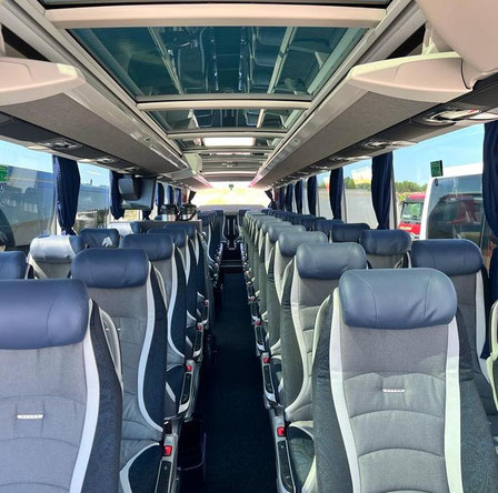 Hilgen Bus Lkw Busfahrt Erdarbeiten Transport Sand Reiseverkehr Busfahrt Bustour Linienverkehr Bus Transport Reise Urlaub Lkw Sand Mutterboden Füllsand Auskoffern Baggerarbeiten Baustelle Friedrichsfehn Oldenburg Ammerland