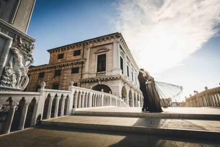 Honeymoon-Photoshoot-in-Venice
