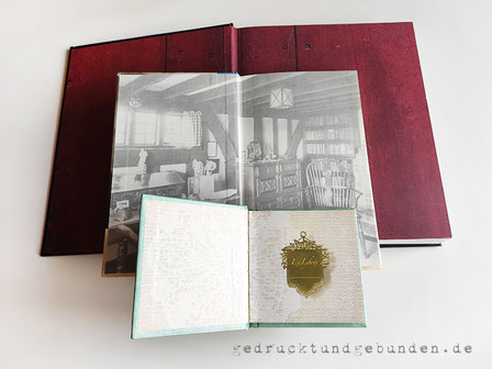 Vorsatzpapier Hardcover-Bucheinband ganzflächig randlos bedruckt, individuelles Layout und Bildbearbeitung