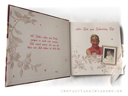 Fotoalbum zum 60. Geburtstag, Hardcovereinband florales Schmuckpapier altrosa gold creme, Buchblock naturweiß 45 Blatt/90 Seiten mit Pergaminzwischenblättern, Vorsatzpapier ganzflächig randlos bedruckt, individuelles Layout und Bildbearbeitung.