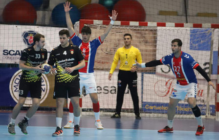 Momento del choque entre tricolores y eldenses en la pasada campaña / Foto: Jordi del Puente