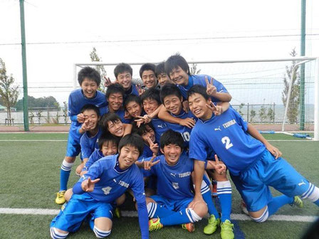 敦賀FCジュニアユース3年生16名