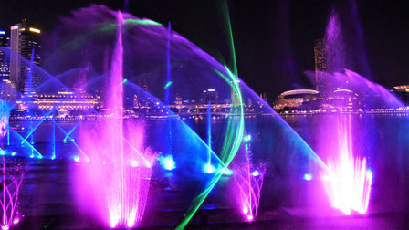 Singapur Reisetipps: Light Show im Merlion Park
