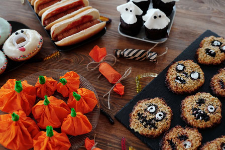 Halloweendeko für Halloween Essen oder Halloween Snacks auf deiner Halloween Party an Halloween 2021 Halloween Kekse rezept