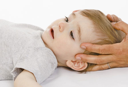 Osteopathie Bargteheide Säuglinge Neugeborene Babys