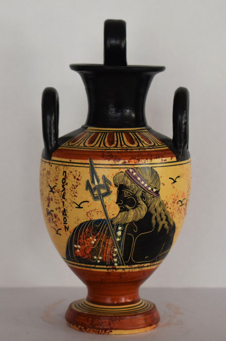 Vase représentant Poséidon, environ -550 à -400 av. J.-C.