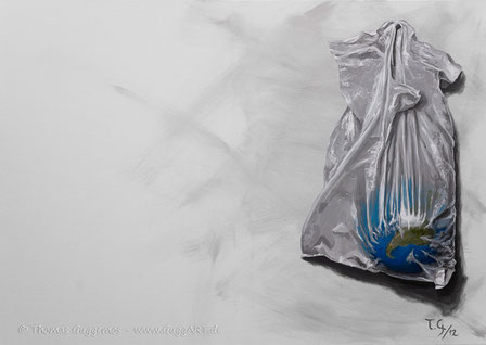 Sonderangebot, realistische Acrylmalerei von Thomas Guggemos, Erde in Plastiktüte