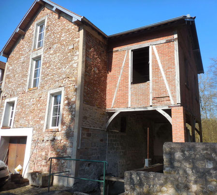 L'ancien moulin de Montgermon était alimenté par la rivière ...?