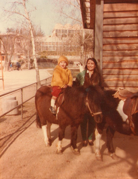 Dando un rodeo en poney. F. Pedro. P. Privada.