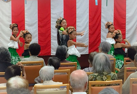 らいふ相武台納涼祭　ボランティアフラステージ　笑顔のお届け！